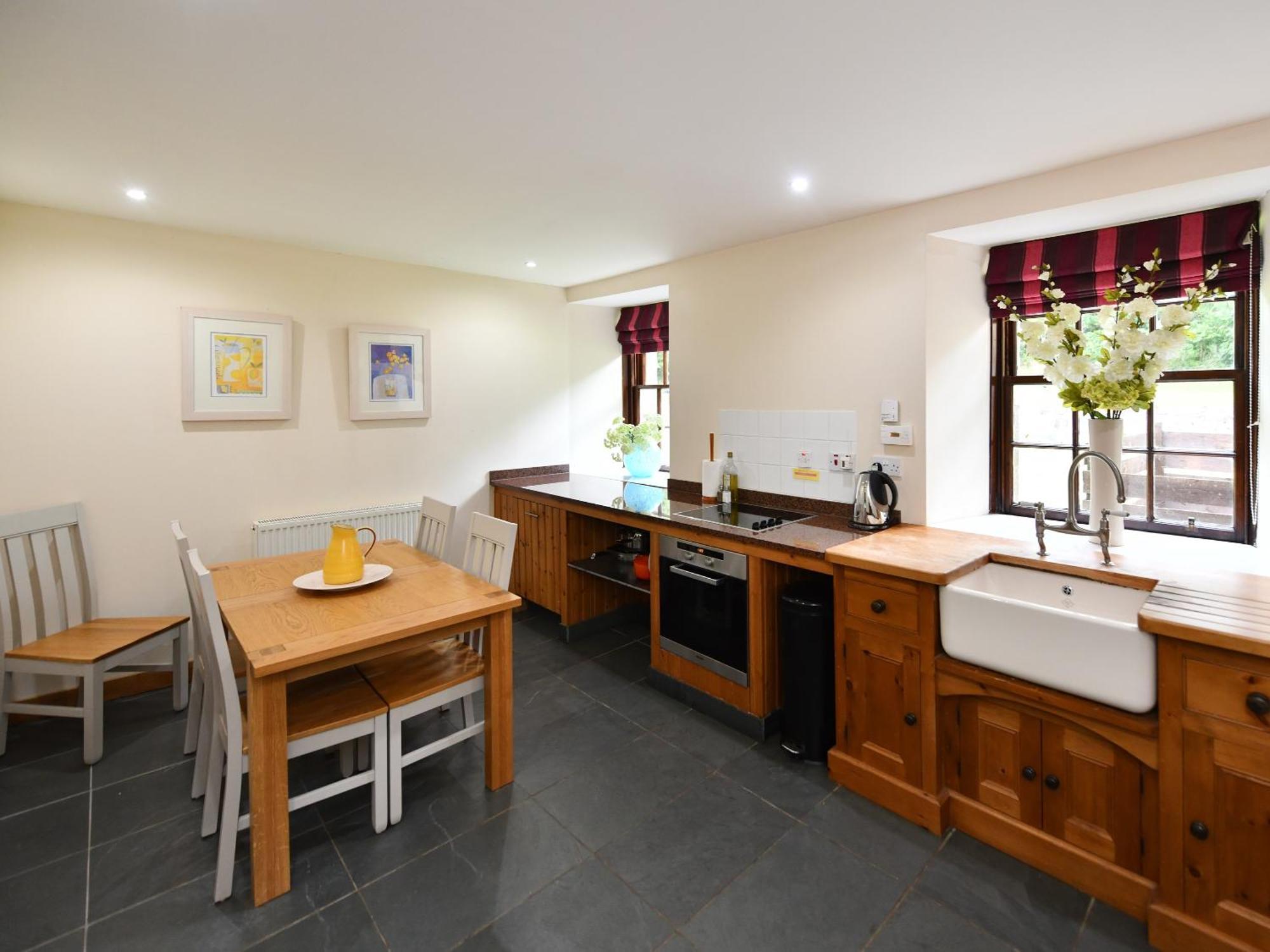 Cloncaird Castle Estate Cottages Maybole Номер фото