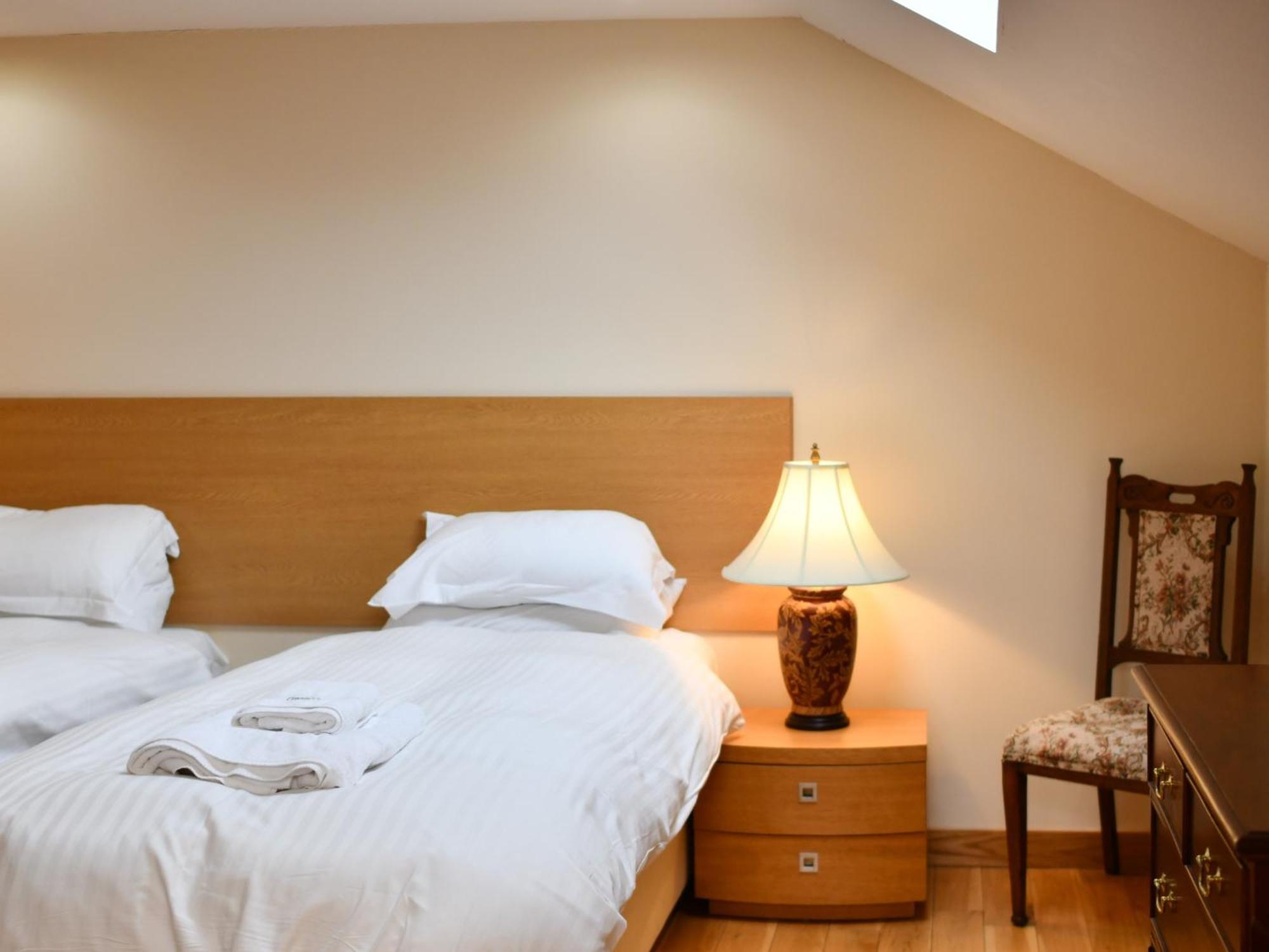 Cloncaird Castle Estate Cottages Maybole Номер фото